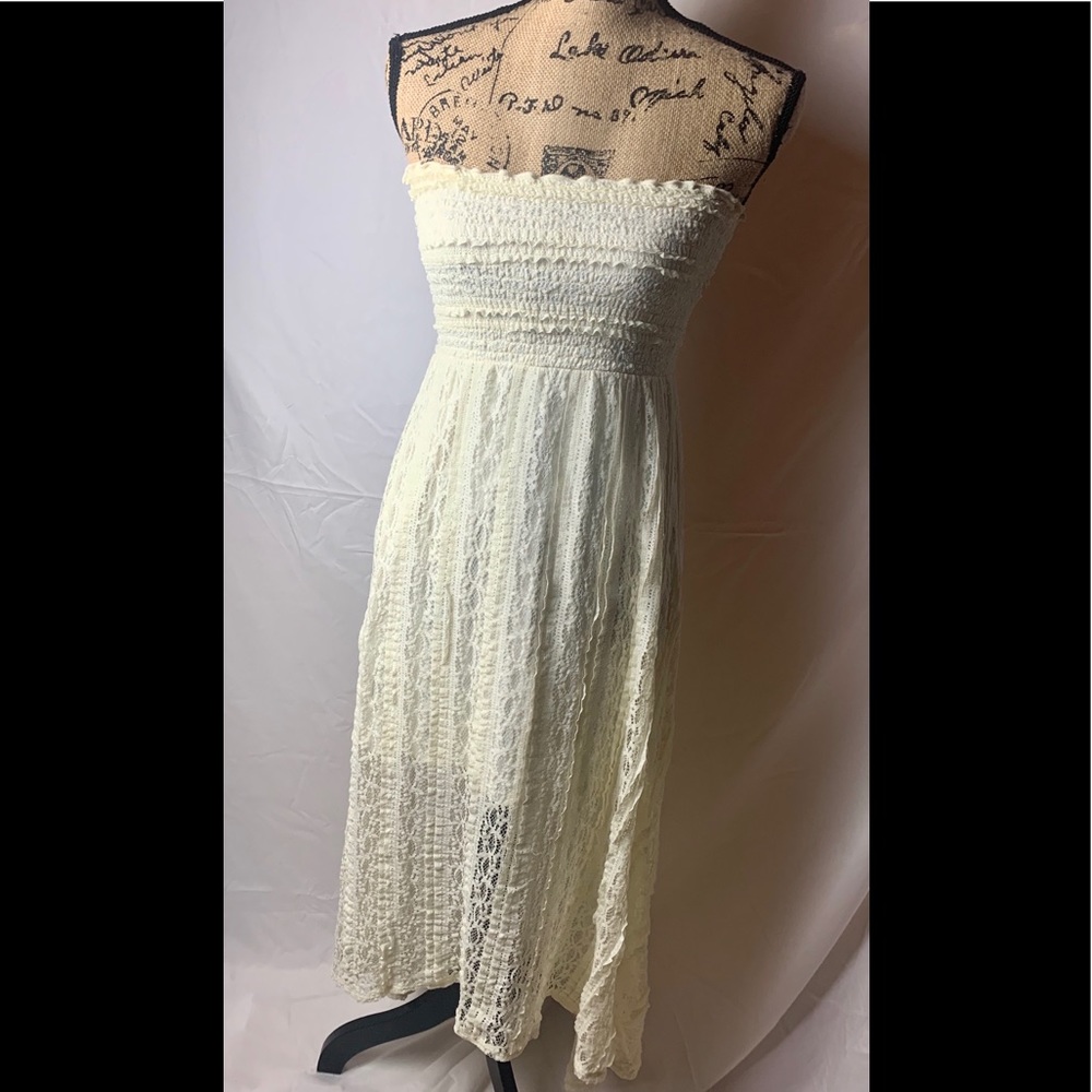 Ivory strapless lace maxi dress w/lining